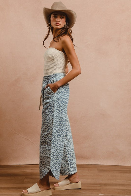 Leopard Curved Hem Denim Pants | S-XL – BohoDrift