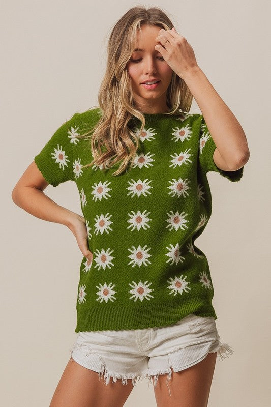 Green Starflower Short Sleeve Sweater | S-XL